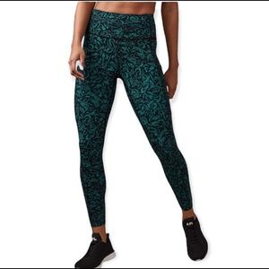 Lululemon Fast & Free 7/8 Tight 25” in Thrive Viridian Green Black